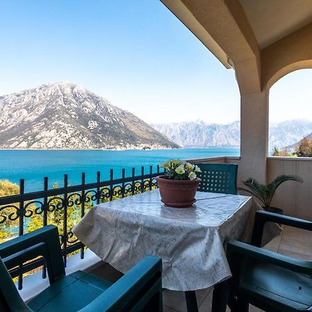 La Castagna Apartments Kotor Exterior photo