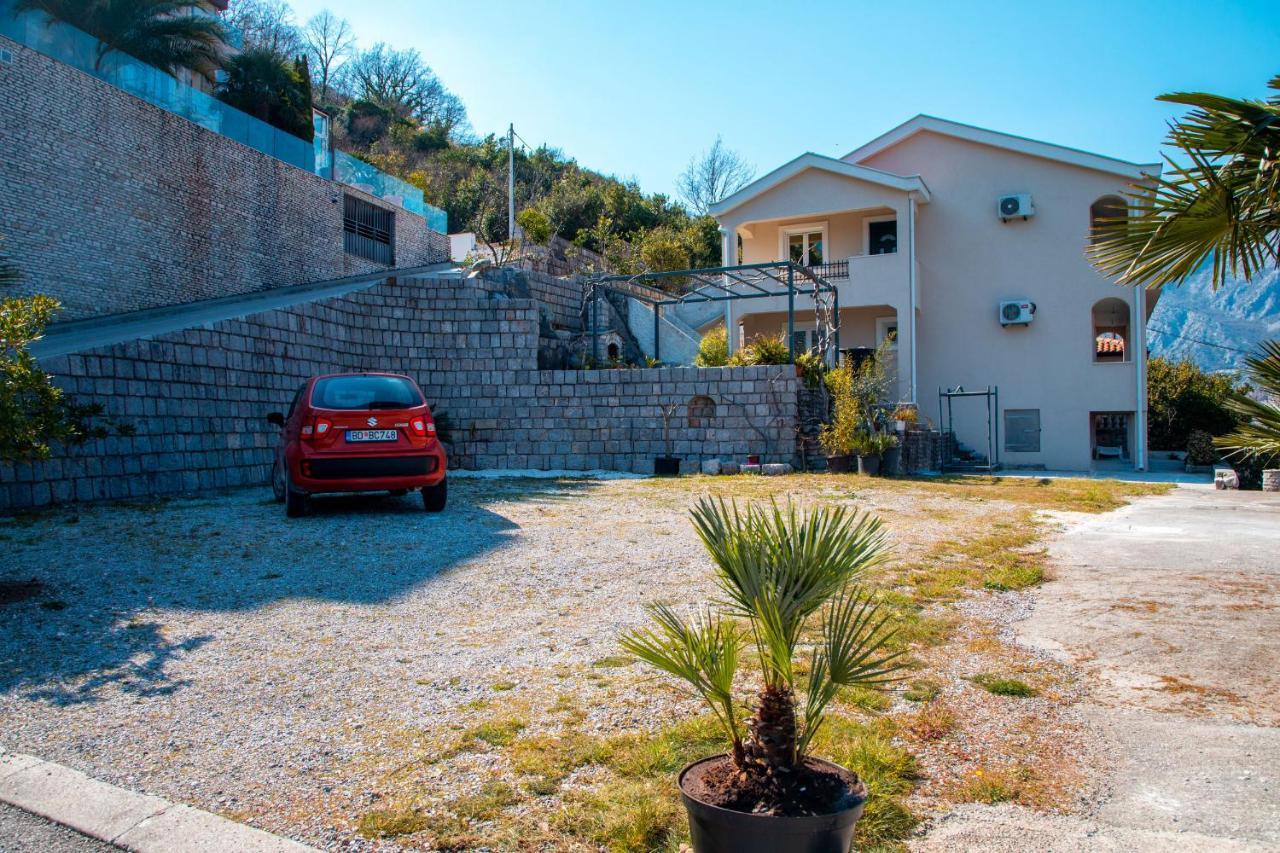 La Castagna Apartments Kotor Exterior photo